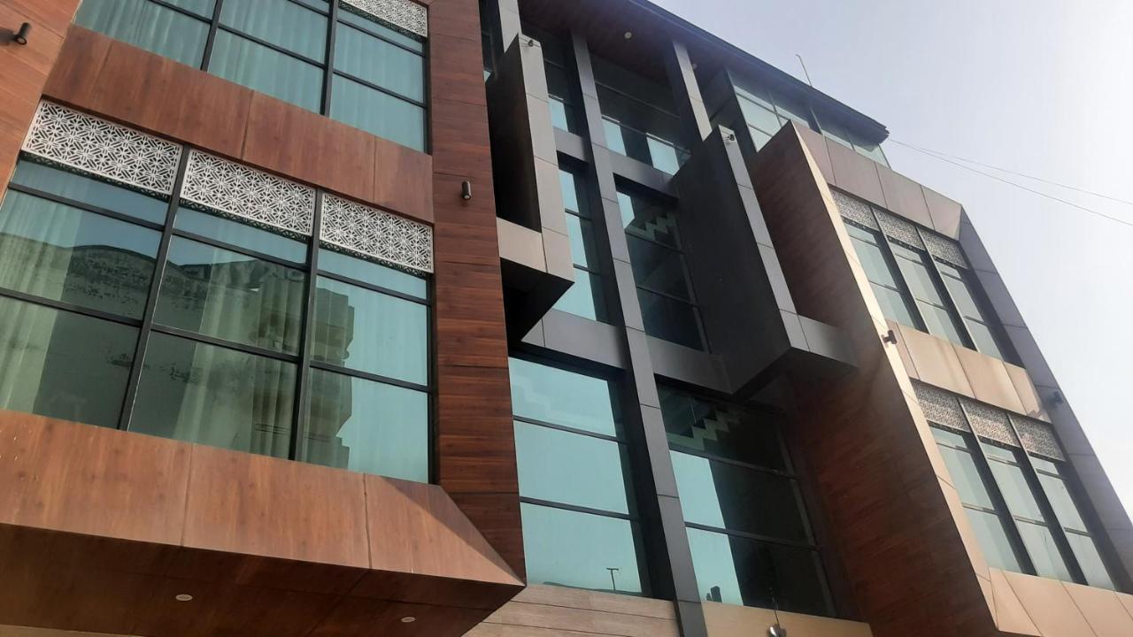 Hotel Hollywood Zirakpur Zewnętrze zdjęcie