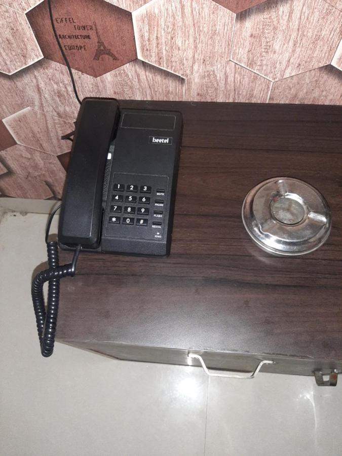 Hotel Hollywood Zirakpur Zewnętrze zdjęcie