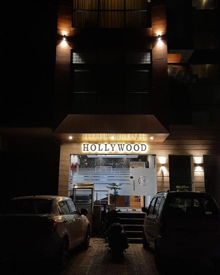 Hotel Hollywood Zirakpur Zewnętrze zdjęcie
