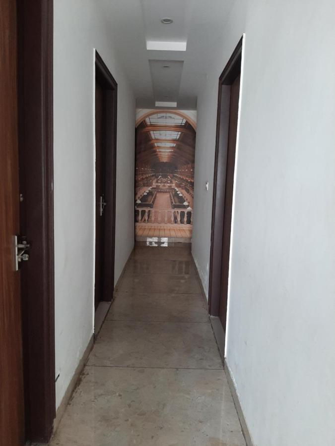 Hotel Hollywood Zirakpur Zewnętrze zdjęcie